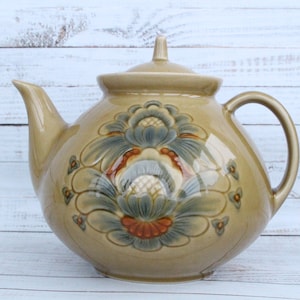 Stor vintage sovjetisk tekanna från 70-talet Heminredning från Sovjetunionen Keramiskt porslin Retro dukning ukrainsk prydnad Vätskekärl Retro porslin