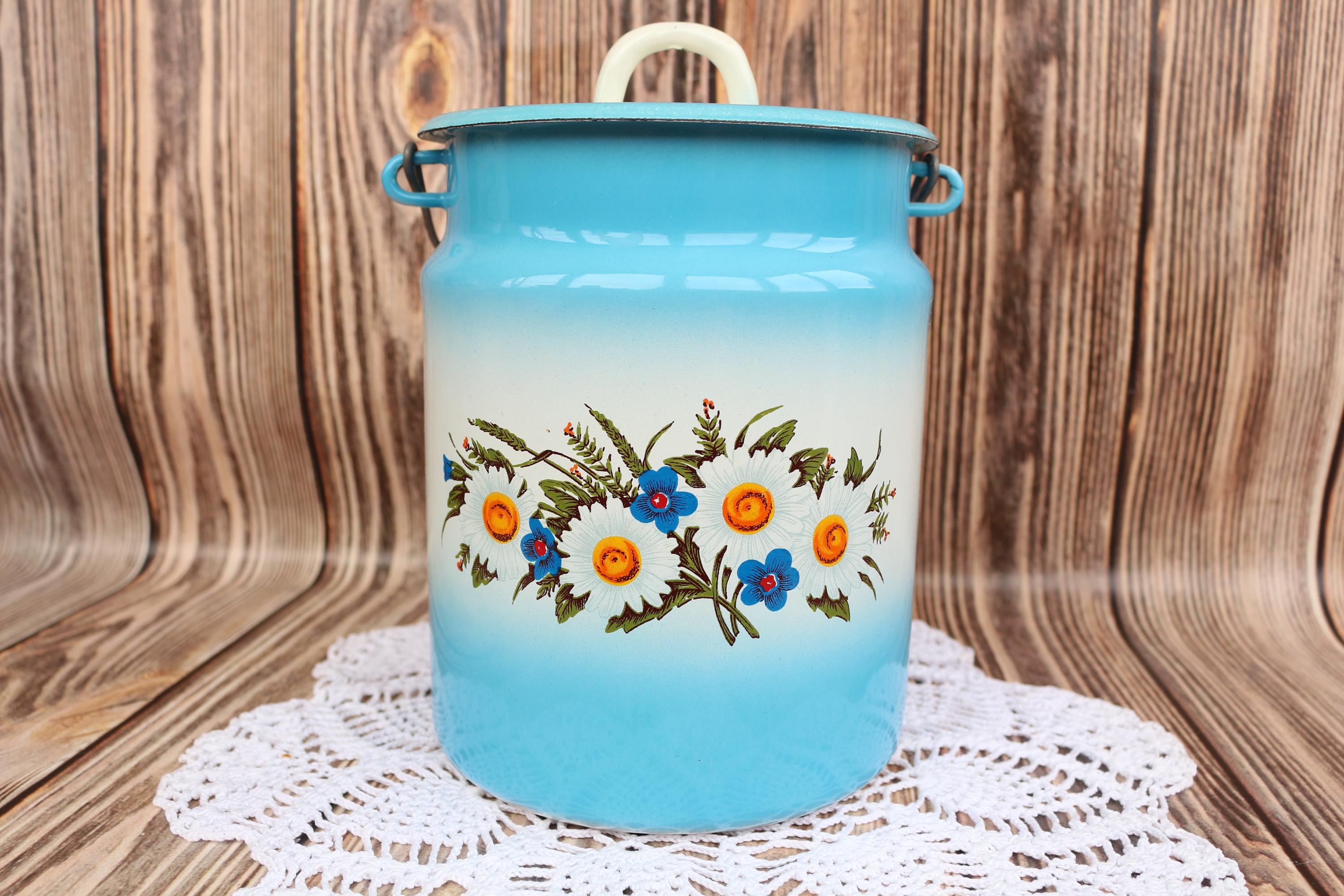 enamel milk jar white×blue Vintage Blue Milk Can With Lid Milk Container Liquid Container