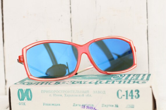 vintage 1980s sunglasses