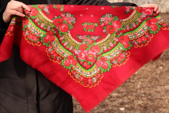 Ukrainian shawl Ukrainian style scarf Chale russe… - image 2