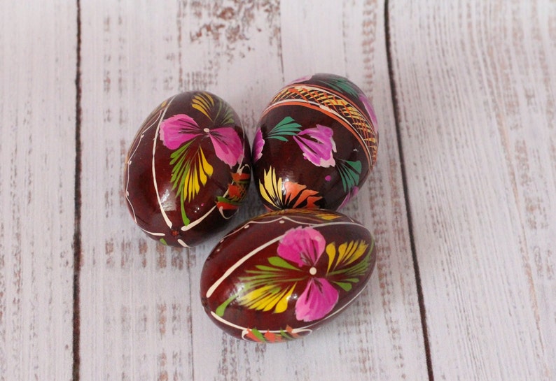Vintage Easter eggs Ukrainian wood egg Ukrainian folk art Spring decor Easter egg ukraine Wood burning egg Easter table decor Hand painted16 image 3