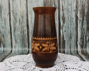 Jarrón de madera vintage, decoración del hogar, jarrón tallado a mano, arte popular, jarrón de madera, estilo étnico, pequeño jarrón rústico de mesa, jarrón grabado, florero.