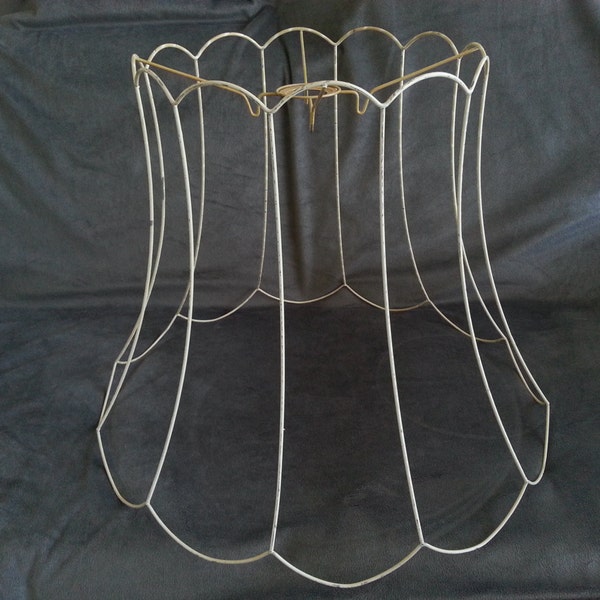Vintage lampshade wireframe (H 47cm / Ø top 36cm / Ø bottom 59,5cm)