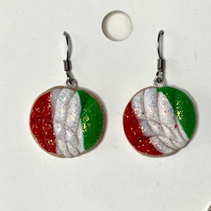 Concha Dangle Earrings with Mexican Colors