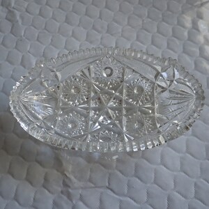American Brilliant Clear Prescut Star Design Sawtooth 8&quot; X 4 1/2&quot; Oval Condiment Dish