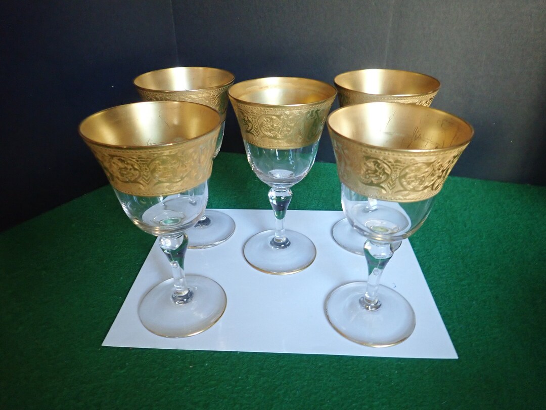 Glastonbury Lotus Gold 2 Gold Encrusted Band on Bowl and Gold