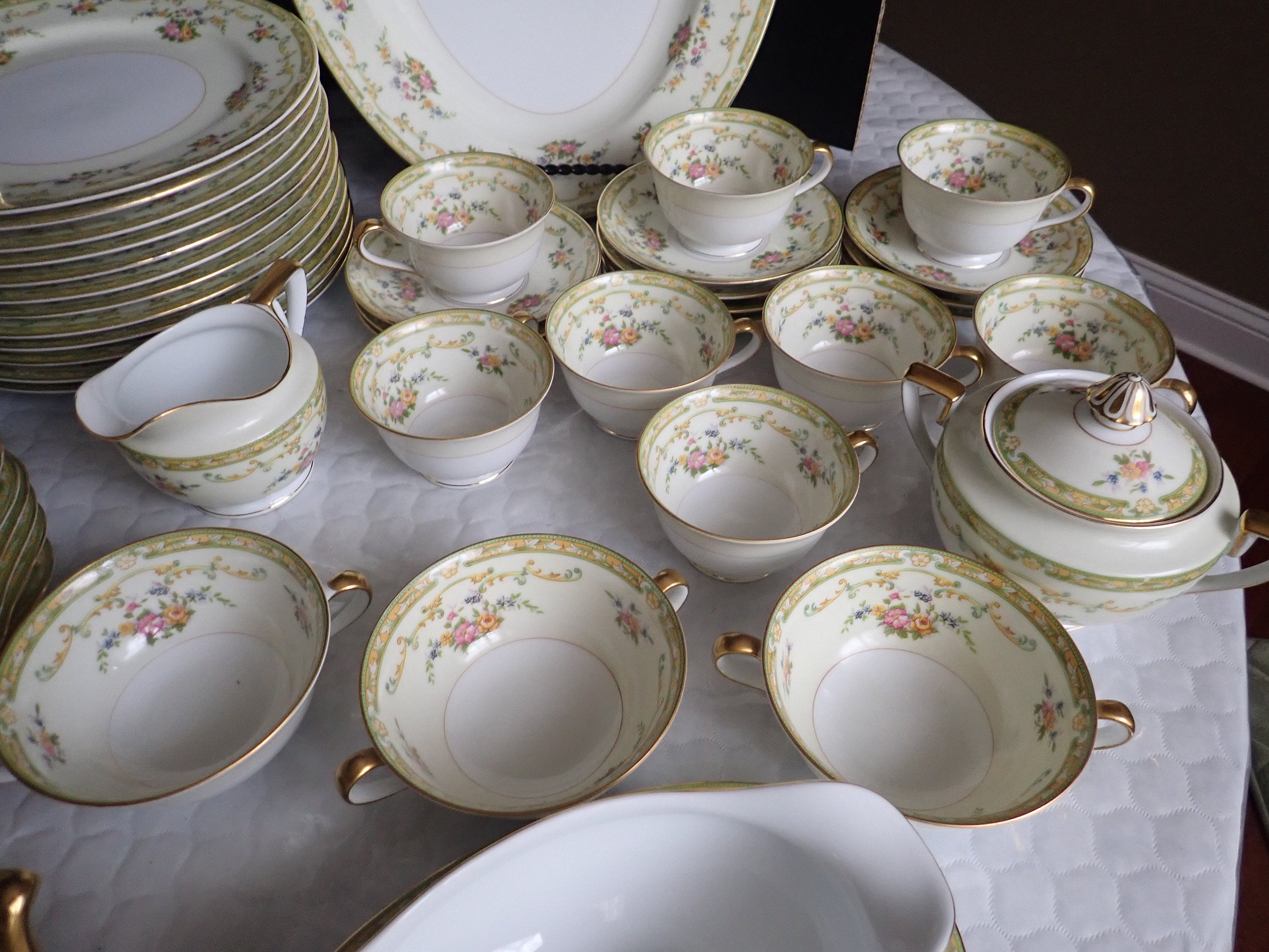 Noritake Arlene (older Version) Service for 12 (no Chips / Cracks