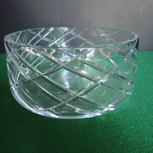 Heavy Cut Glass Centerpiece Serving 8 x 4 Bowl Criss-Cross Pattern Marked R backwards J