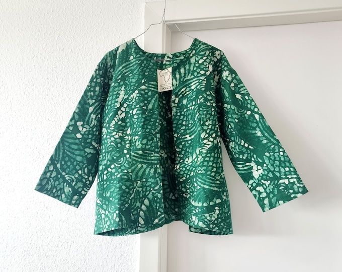 Organic cotton short jacket. Handmade authentic batik top. Sustainable fashion. Luxury conscious fabric. African batik. Summer work wear.