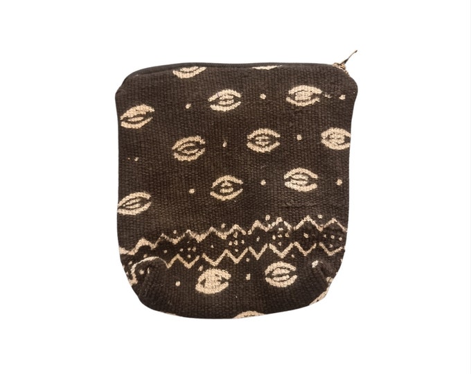 Bogolan purse. African organic cotton. Natural dye from Mali. Mudcloth bag. Coin purse. Pouche for makeup. Organizer for shopper bag.