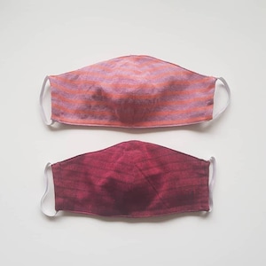 Gesichtsmaske aus Biobaumwolle. Batik Gesichtsmaske. Handgemachte Batik. Boho Gesichtsmaske. Nachhaltige Mode. Nachhaltige Gesichtsmaske. Hergestellt in Burkina Faso.