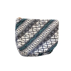 Sac à main en wax. Sac imprimé africain. Trousse de toilette. Porte-monnaie. Pochette pour le maquillage. Organisateur pour sac shopper. Pochette bohème en wax. Batik d'Ankara.