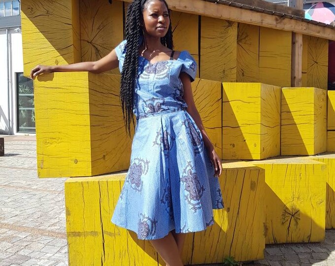 XS & S. African print midi skirt with original ghanian GTP fabric. Ankara wax print clothing. Batik. Made in Ghana. 100% cotton.