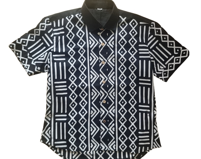All sizes. Beautiful african print. Unique shirt for men. Black and white cotton fabric. Summer shirt. Handmade in Paris 18e. Wax print.