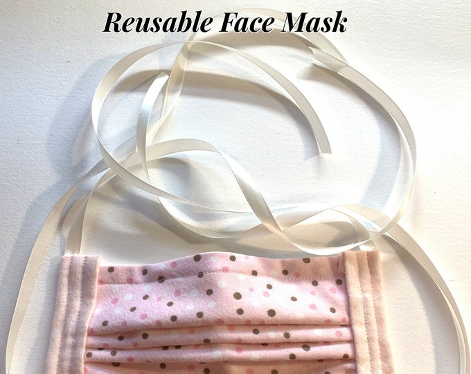 Reusable Face Masks-Cotton (Polka Dot) w/nose bridge wire insert