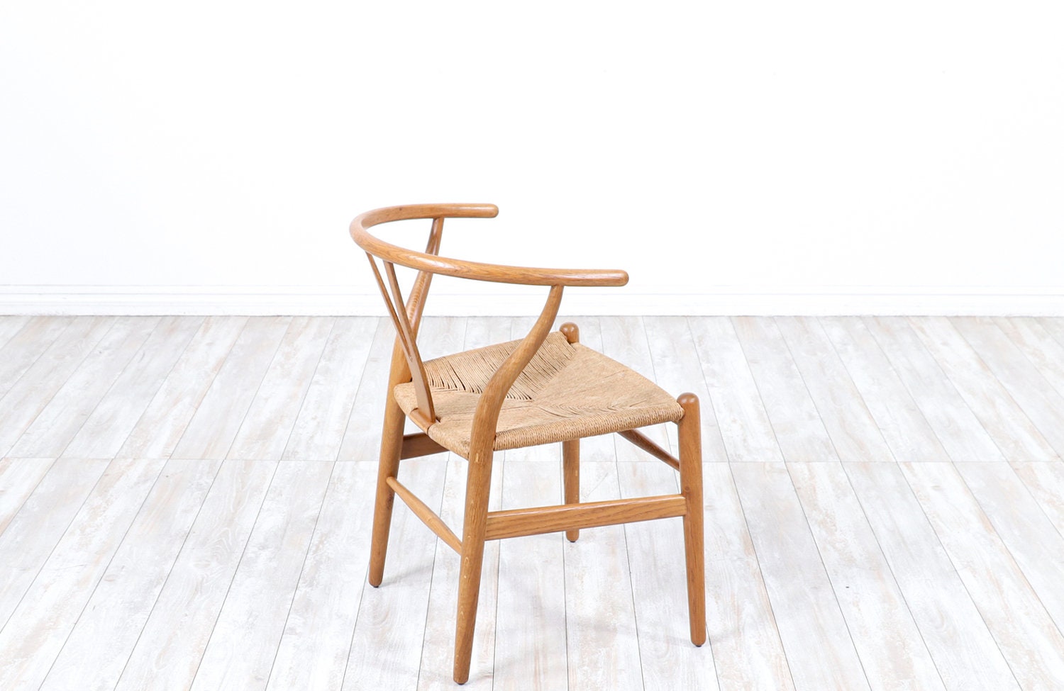 Iconic Hans J. Wegner “wishbone” Oak Arm Chair for Carl Hansen