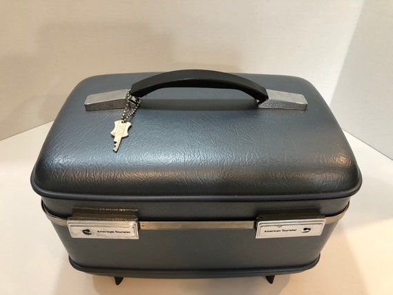 American tourister beauty case Clearance