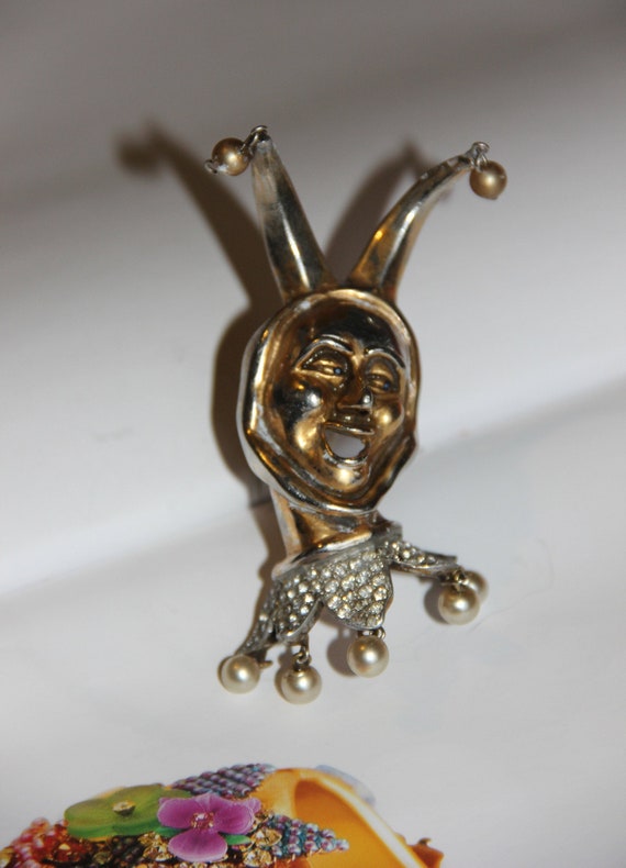 Reja rare Jester pin brooch fur clip.