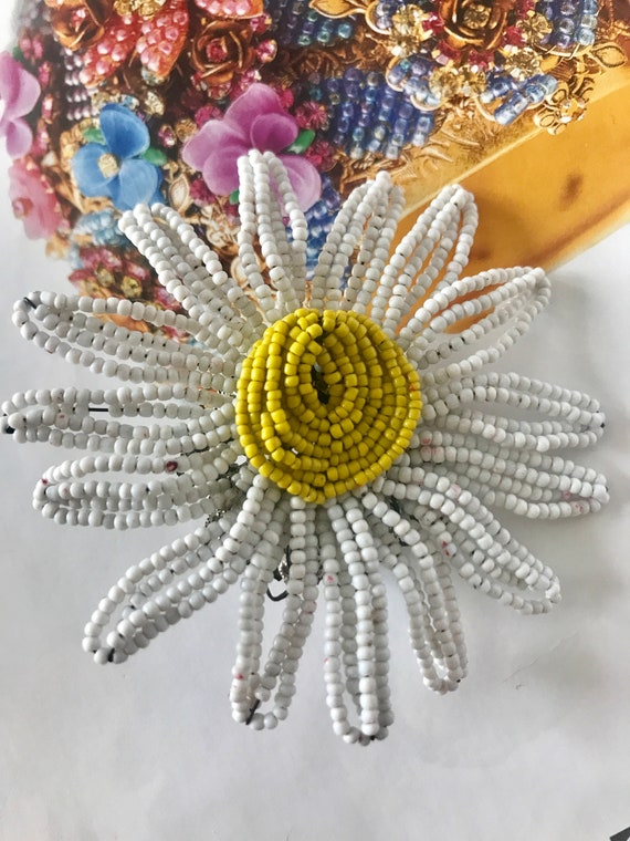 Miriam Haskell beaded chamomile flower pin brooch