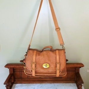 Vintage Authentic Fossil Issue 54 Brown Leather Flap Messenger Bag