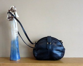 Dads Grads Sale Coach Laurel Bag In Black Leather- Clam Shell With Crossbody Strap- Style No 4112 Made In United States Rare- VGC