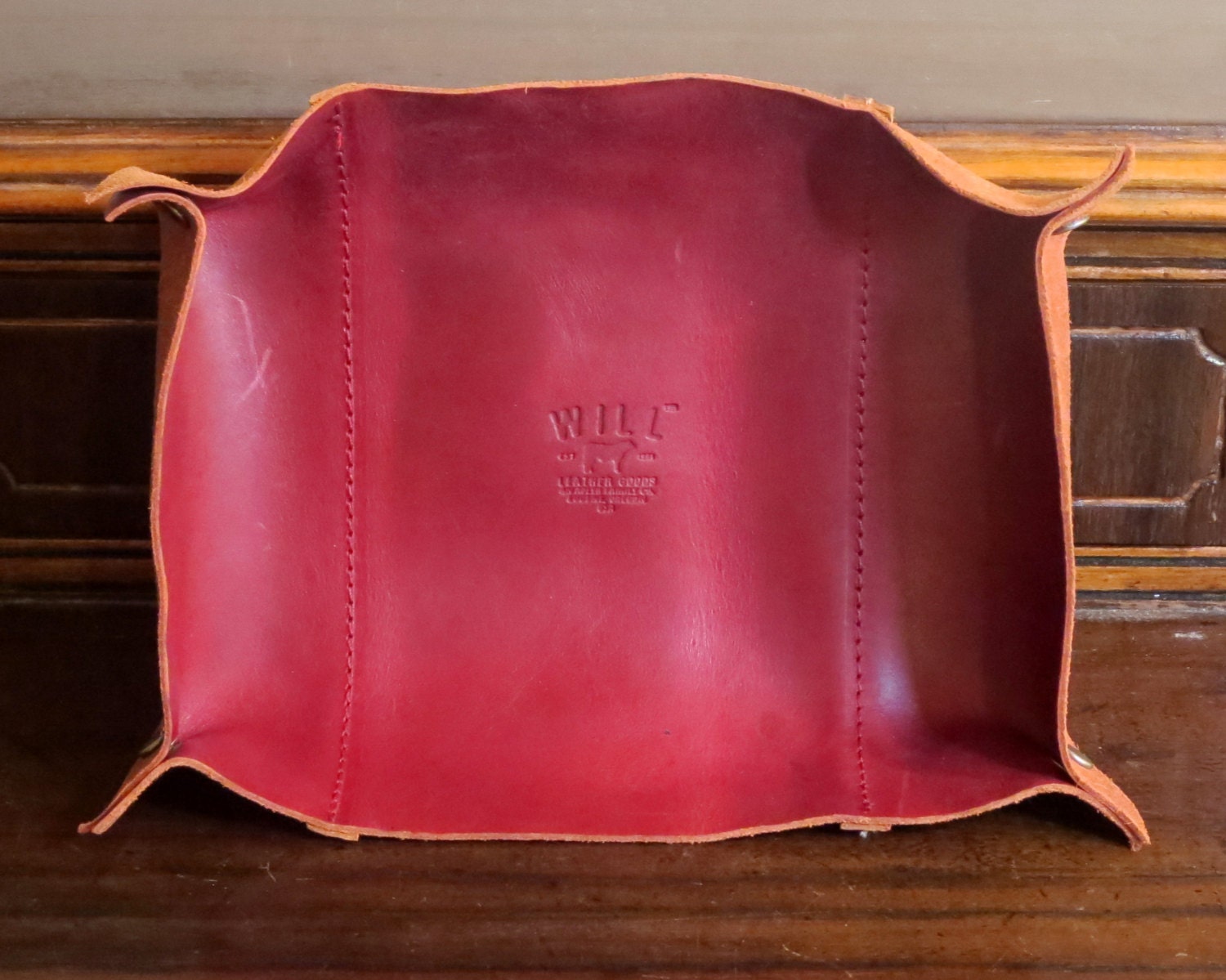 Vintage Will Leather Goods Scarlet Red Leather Valet, Desk Organizer, Jewelry Tray, Or Bedside Pocket Catchall Bin- Very Cool- EUC