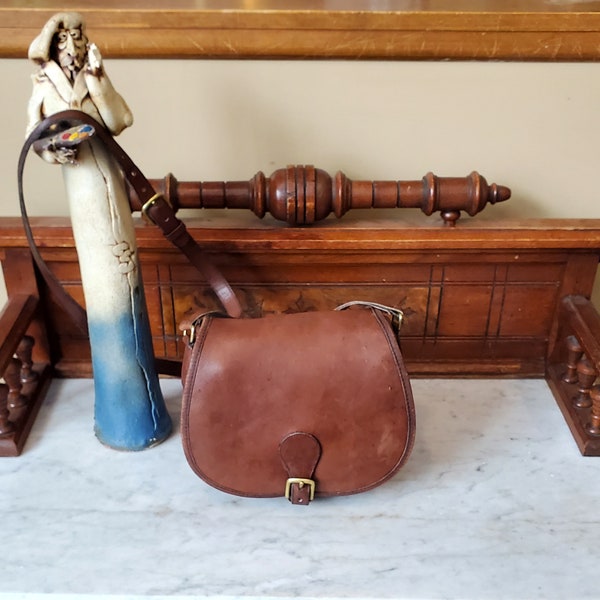 SALE Vintage Coach Saddle Bag In Mahogany Leather & Solid Brass Hardware With Crossbody Strap - Style 9851 - Made In USA - GUC -Rare Bag