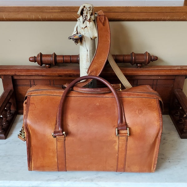 Sale Vintage Hartmann Carry On Doctor Bag Style C 11 Belting Leather Cosmetic Duffel Dual Leather Handles Detachable Strap - VGC - Rare Bag