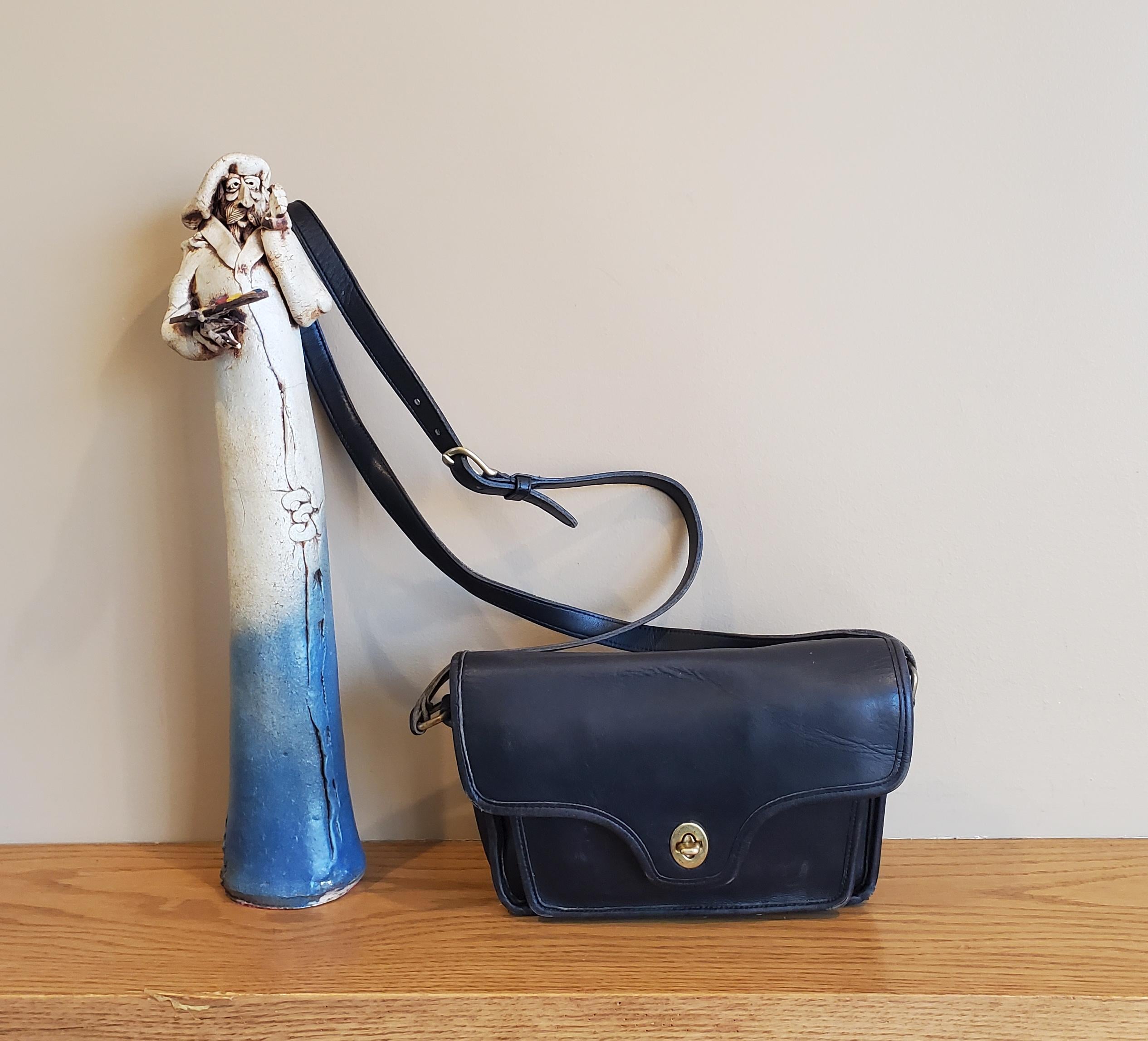 Vintage Coach Kent Bag in Black Leather With Crossbody Strap