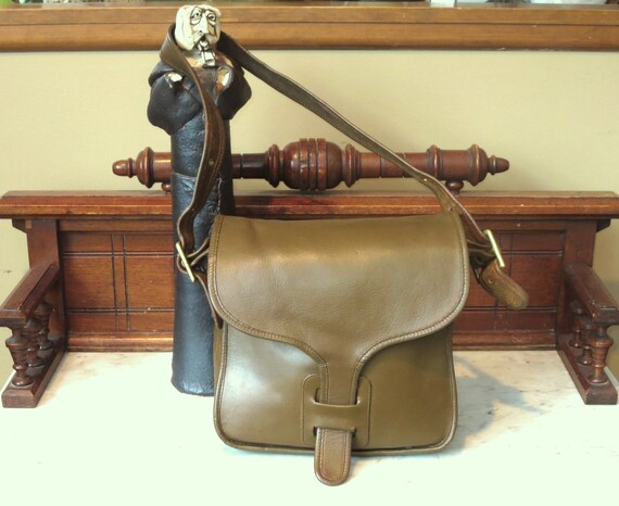 coach courier bag