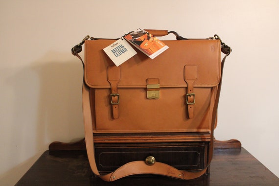Hartmann Luggage Leather 5 x 8 Zip AGENDA  Wallet BROWN NIB 