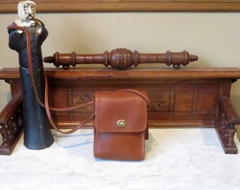 Dads Grads Sale Coach Scooter Bag In British Tan Leather With Brass Hardware and Cross Body Strap Style 9893- Made In United States - EUC