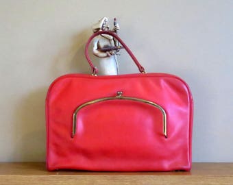 Dads Grads Sale Bonnie Cashin Coach Attache' In Red Leather With Brass Kisslock- Made In New York City- Very Rare