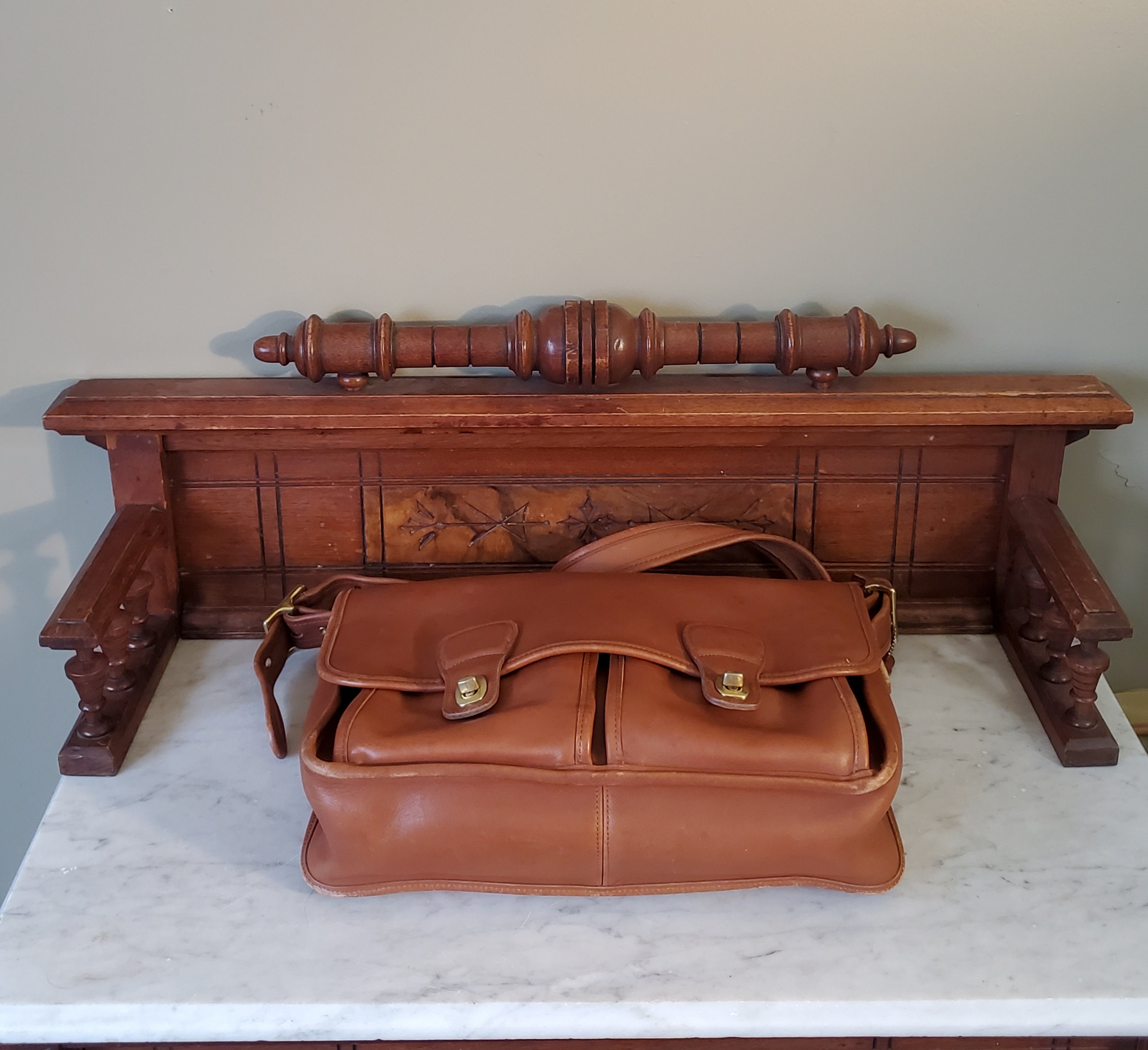 Vintage Coach Field Bag British Tan Leather & Brass Hardware With 