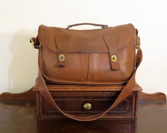 Dads Grads Sale Coach Musette In British Tan Leather With Brass Hardware - Style No 9625 - Made In New York City- Rehabilitated Bag