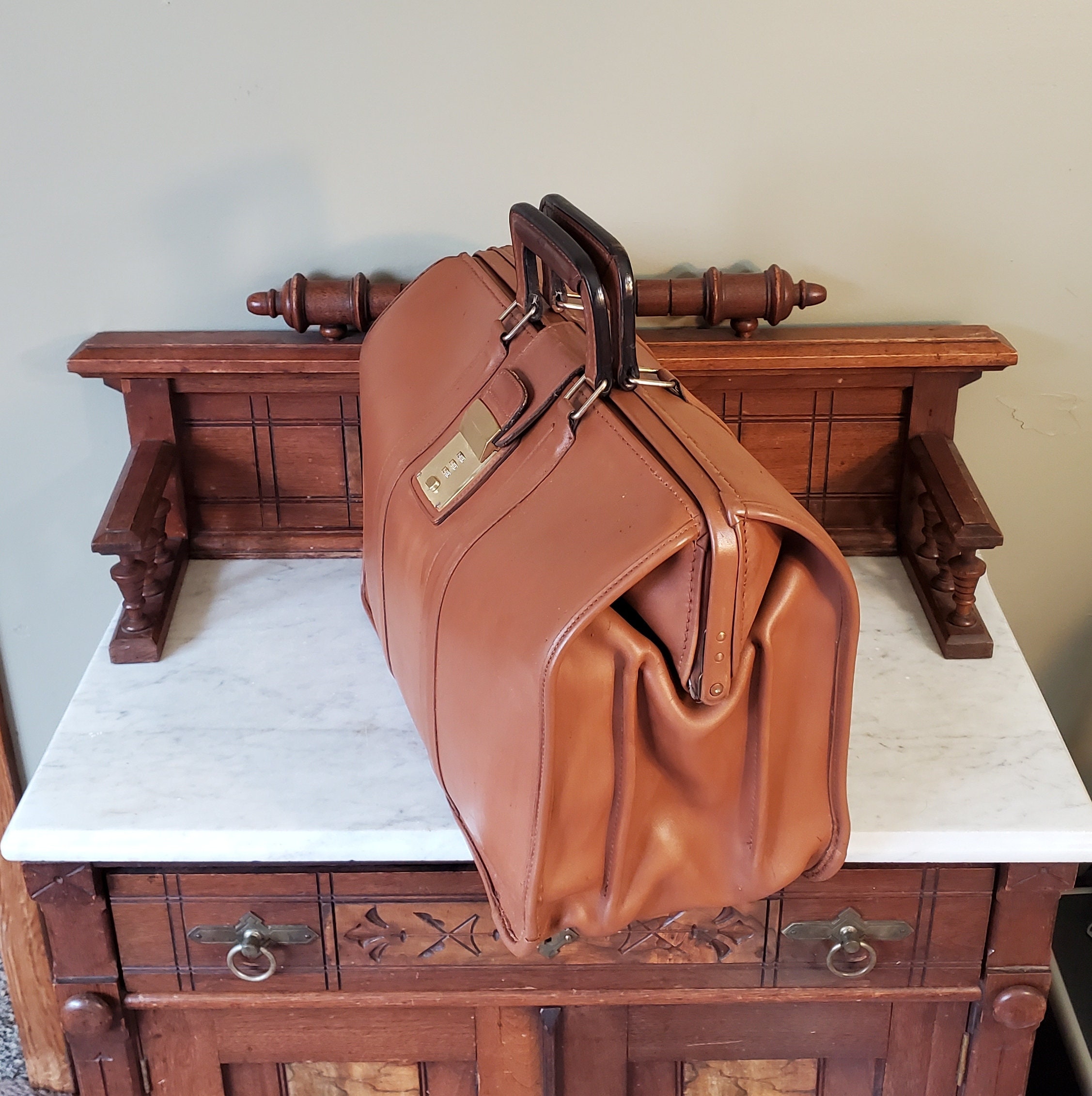 Real Leather Doctors Briefcase Lawyer Rep  