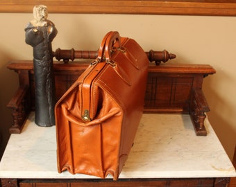expandable attache case