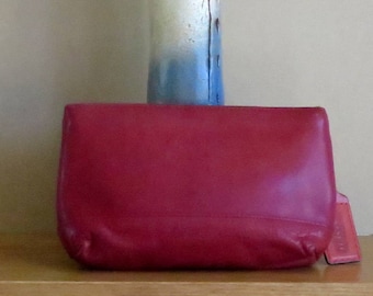 Dads Grads Sale Coach Cosmetic Case Large In Red Leather With Brass Hardware Style No. 7172- Made In Costa Rica-VGC