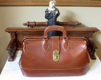 SALE Vintage Doctor Bag in Cognac Top Grain Cowhide Leather With Brass Tone Hardware - Made In United States  VGC