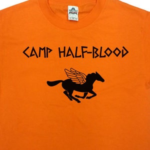  TOOLOUD Camp Half Blood Youth Child Tee - Childrens Half-Blood  T-Shirt : Ropa, Zapatos y Joyería