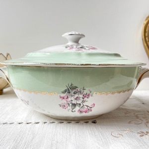 French Vintage porcelain Sup Tureen floral pattern white, golden and yellow L'Amandinoise 38754 - Vintage tableware - French tableware