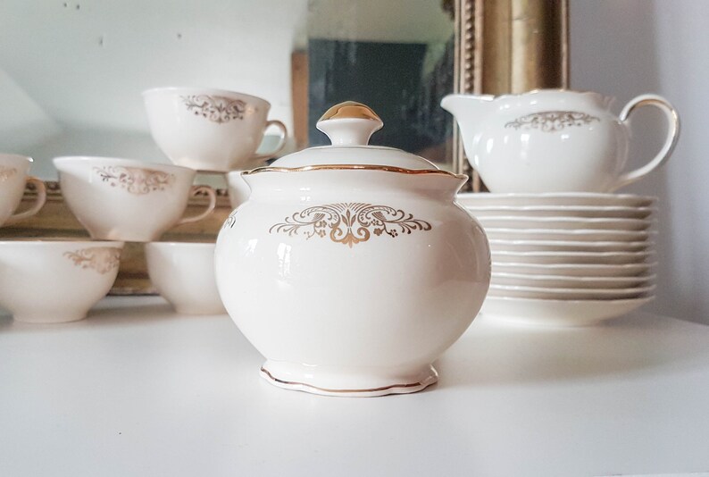 Villeroy et Boch tea set eight cups milk jug and sugar bowl Pearly gold Gift for her Gift for her Gift idea Christmas meal saucers