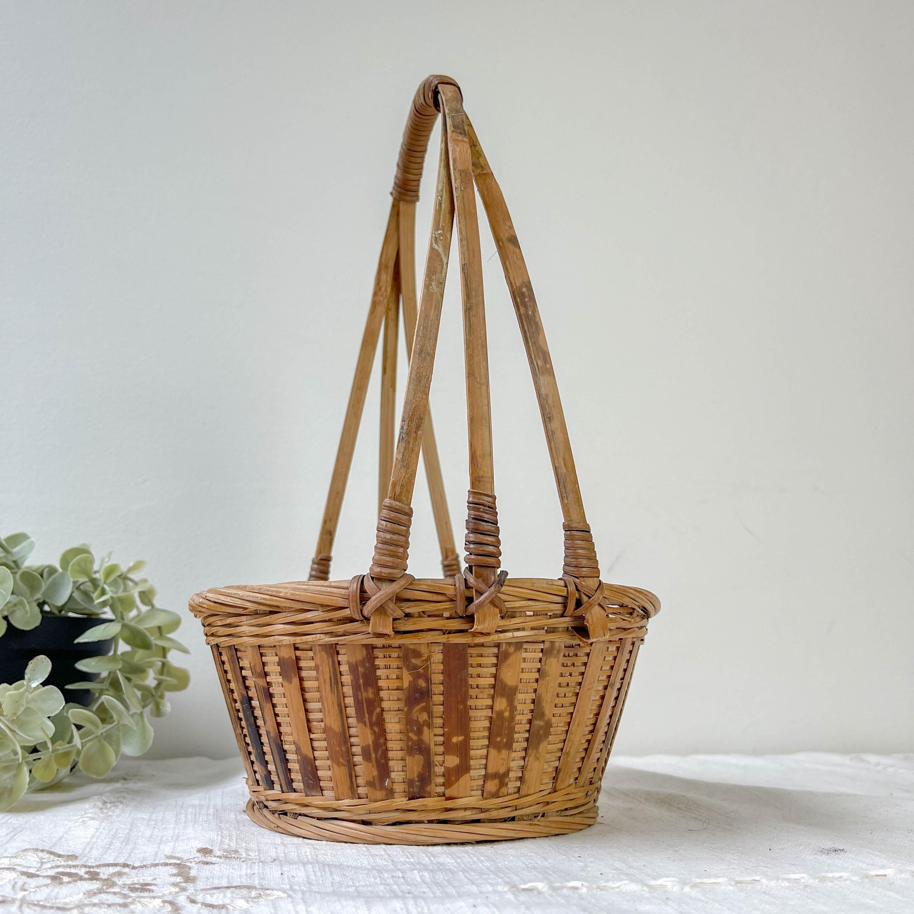 Panier en rotin tressé France