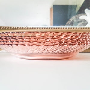 Set of 6 pink glass soup plates &quot;Rosaline&quot; - Arcoroc Luminarc - 1970s - Vintage pink glass soup plates