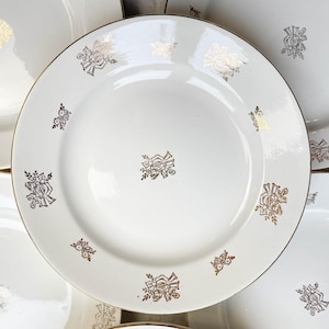 8 Vintage porcelain plates DIGOIN and SARREGUEMINES France 1950 small golden flowers - Vintage floral tableware - Golden plates