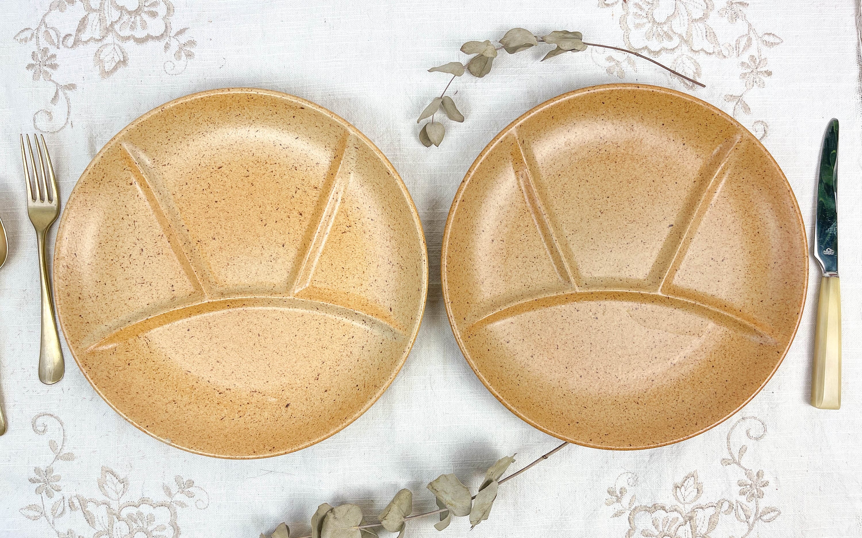 2 Assiettes à Fondue Céramique Ambre Made in France 1970 ~ Entrée Compartimentées Vaisselle Vintage