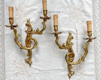 Pair of Louis XV bronze wall sconces - Rococo style - Vintage lighting - Bronze wall lights