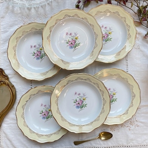 6 French Vintage porcelain soup plates floral pattern white, golden and yellow L&#39;Amandinoise 38754 - Vintage tableware -French tableware