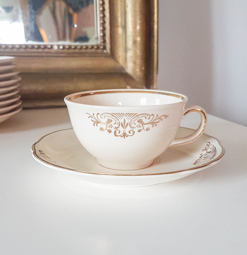 Villeroy et Boch tea set eight cups milk jug and sugar bowl Pearly gold Gift for her Gift for her Gift idea Christmas meal saucers
