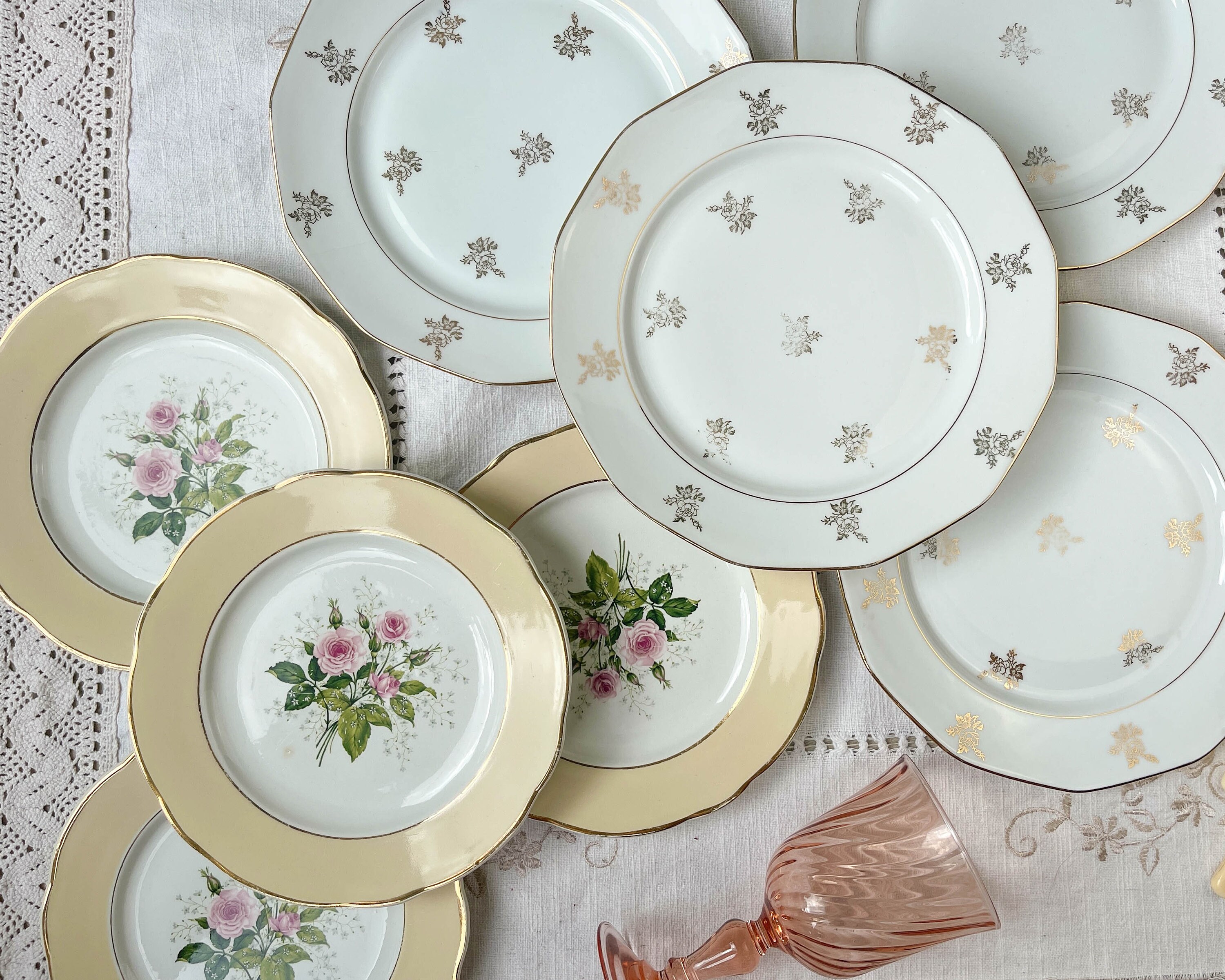 4 Assiettes Porcelaine